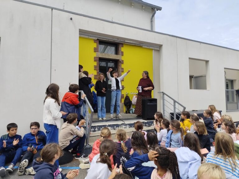 CONCOURS DE LECTURE A VOIX HAUTE 6e CM1 CM2 Les eleves de 1 1594879865978204 - Le Relecq-Kerhuon Brest CONCOURS DE LECTURE A VOIX HAUTE 6e CM1 CM2 Les eleves de 1 1594879865978204 - Le Relecq-Kerhuon Brest